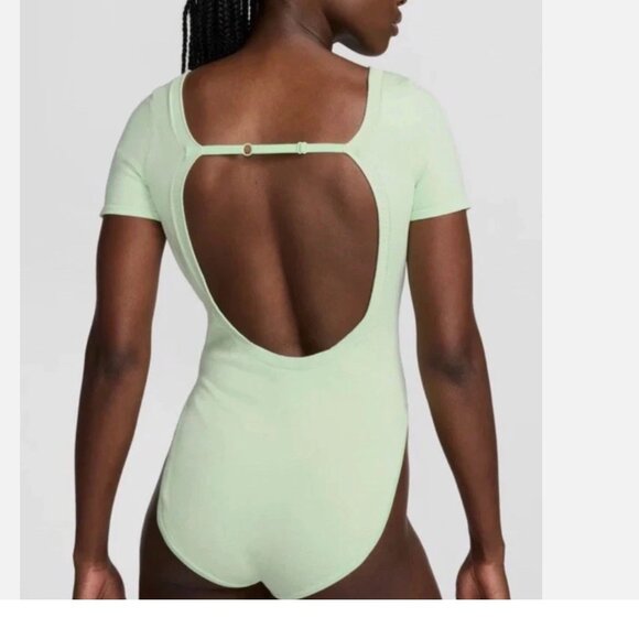 NWT Nike Sportswear Chill Knit Sweater Body Suit Lime Green FN4692 Medium - Picture 8 of 12